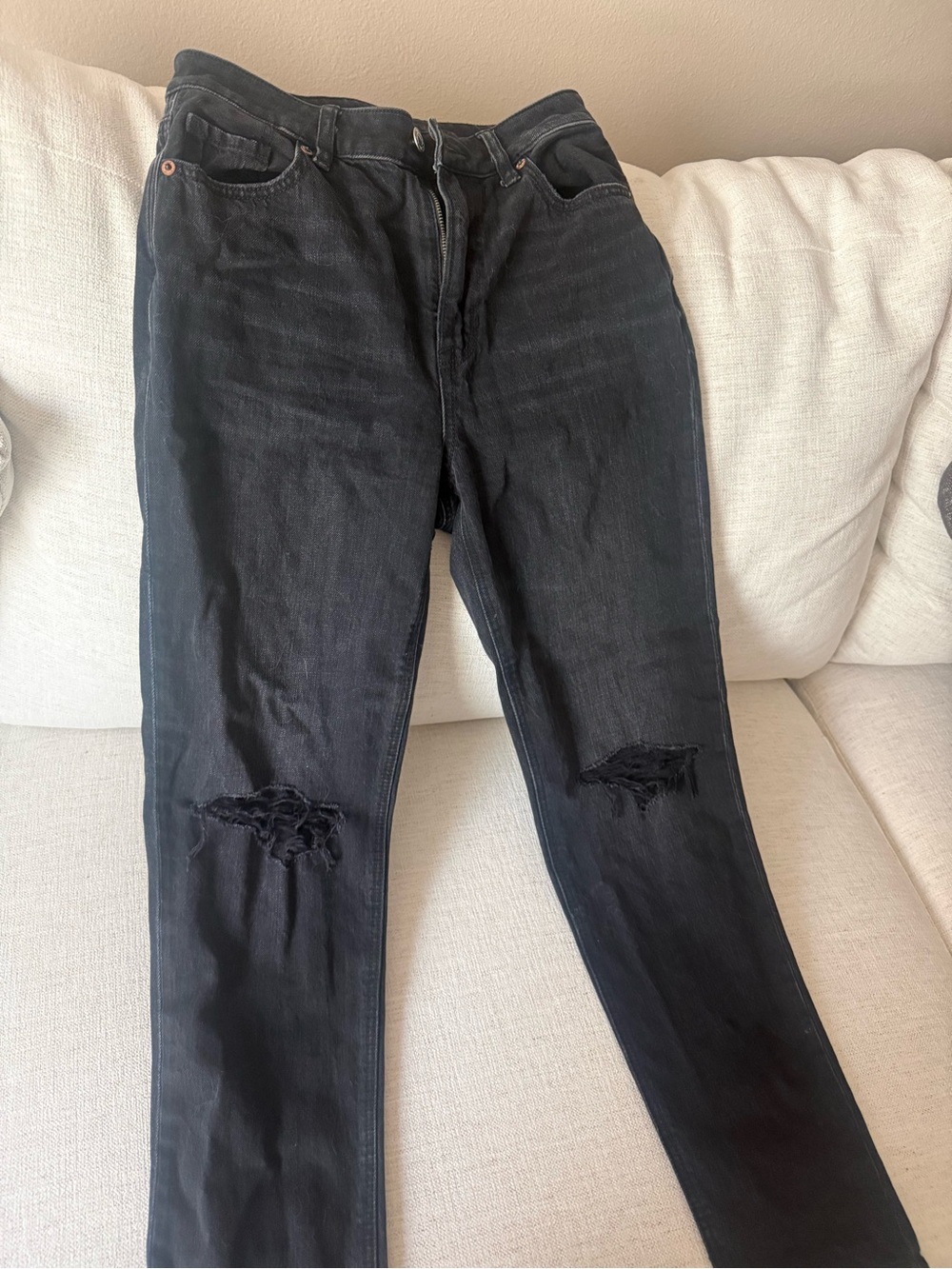 American Eagle Outfitters Black Straight Leg Jeans with Knee Rips